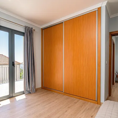 Goncalves House - Ac And Private Parking