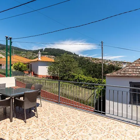 Goncalves House - Ac And Private Parking Holiday home