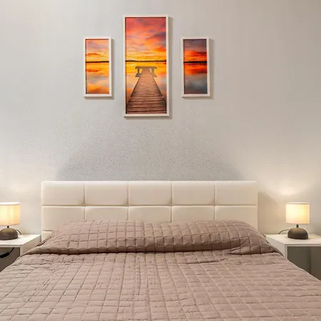 Goncalves House - Ac And Private Parking