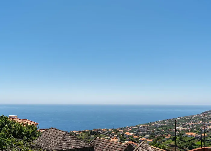 Goncalves House - Ac And Private Parking