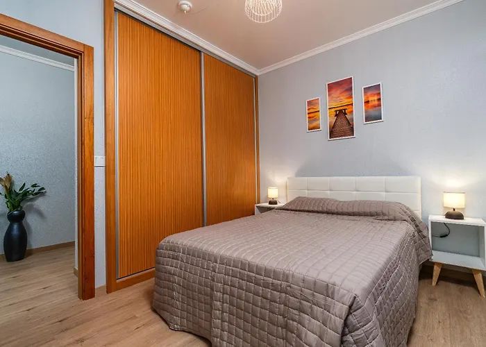 Goncalves House - Ac And Private Parking Prázdninový dům *