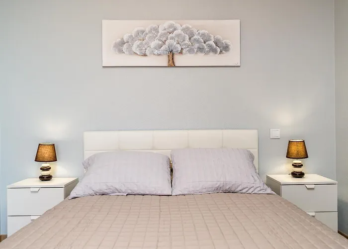 Goncalves House - Ac And Private Parking Calheta (Madeira)