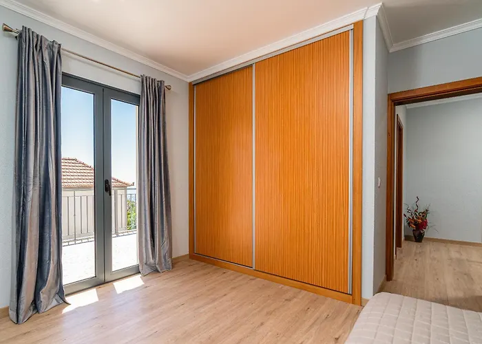 Goncalves House - Ac And Private Parking