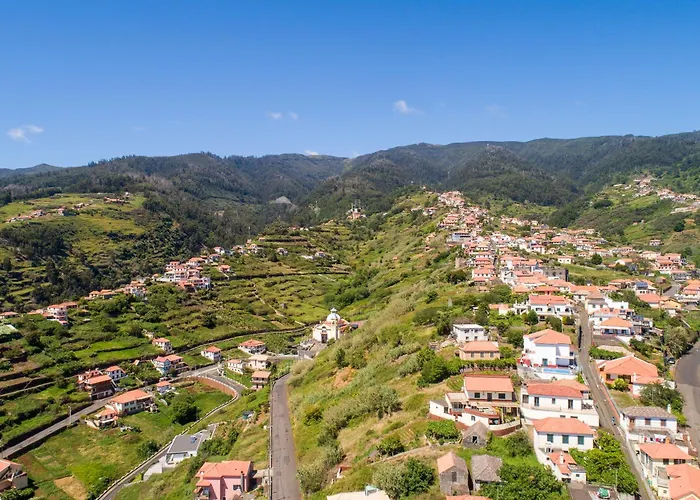 Goncalves House - Ac And Private Parking * Calheta (Madeira)